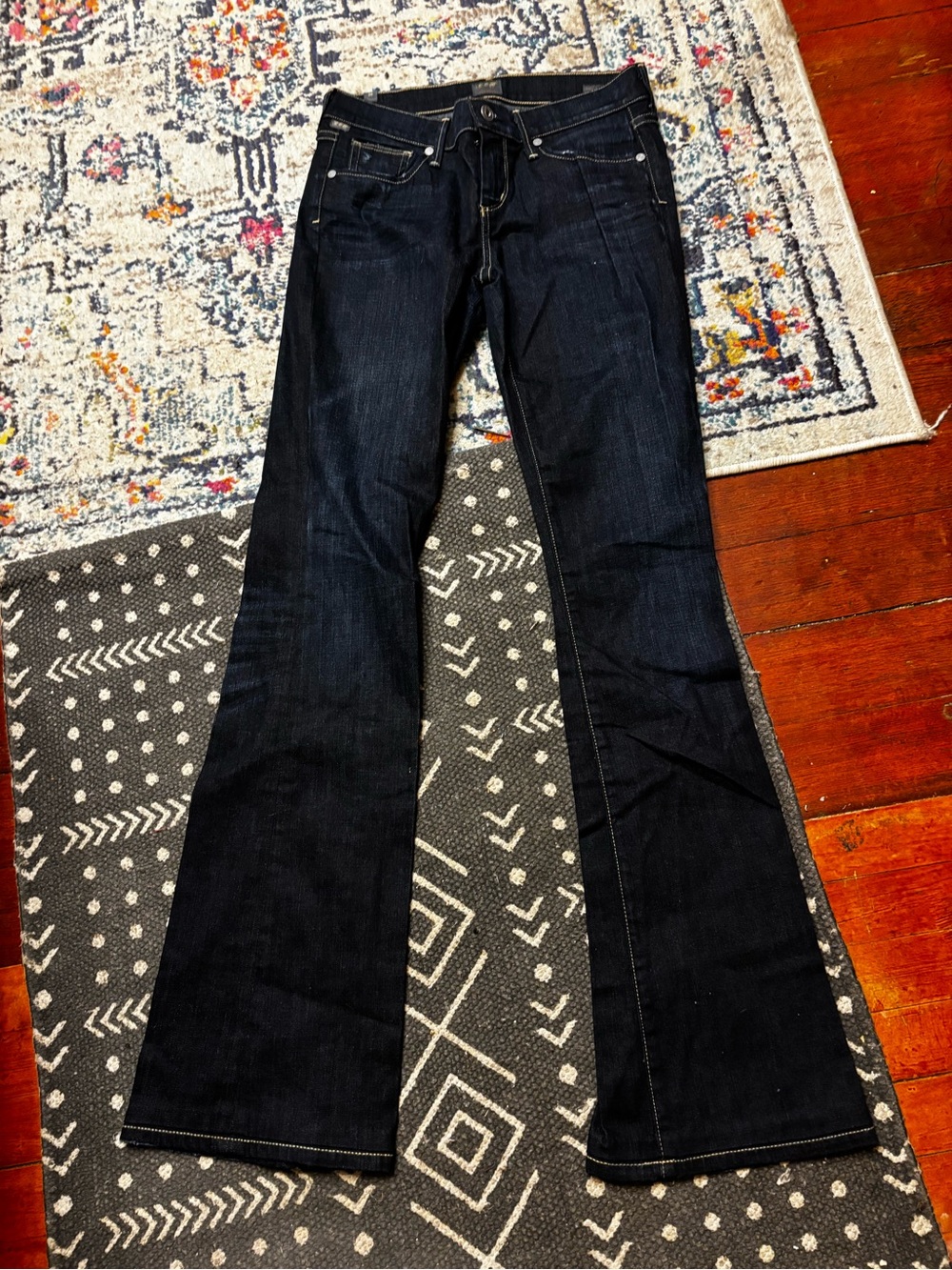 Citizens of Humanity Kelly Low Rise Bootcut Jeans Size 26 /32” Inseam Dark Wash